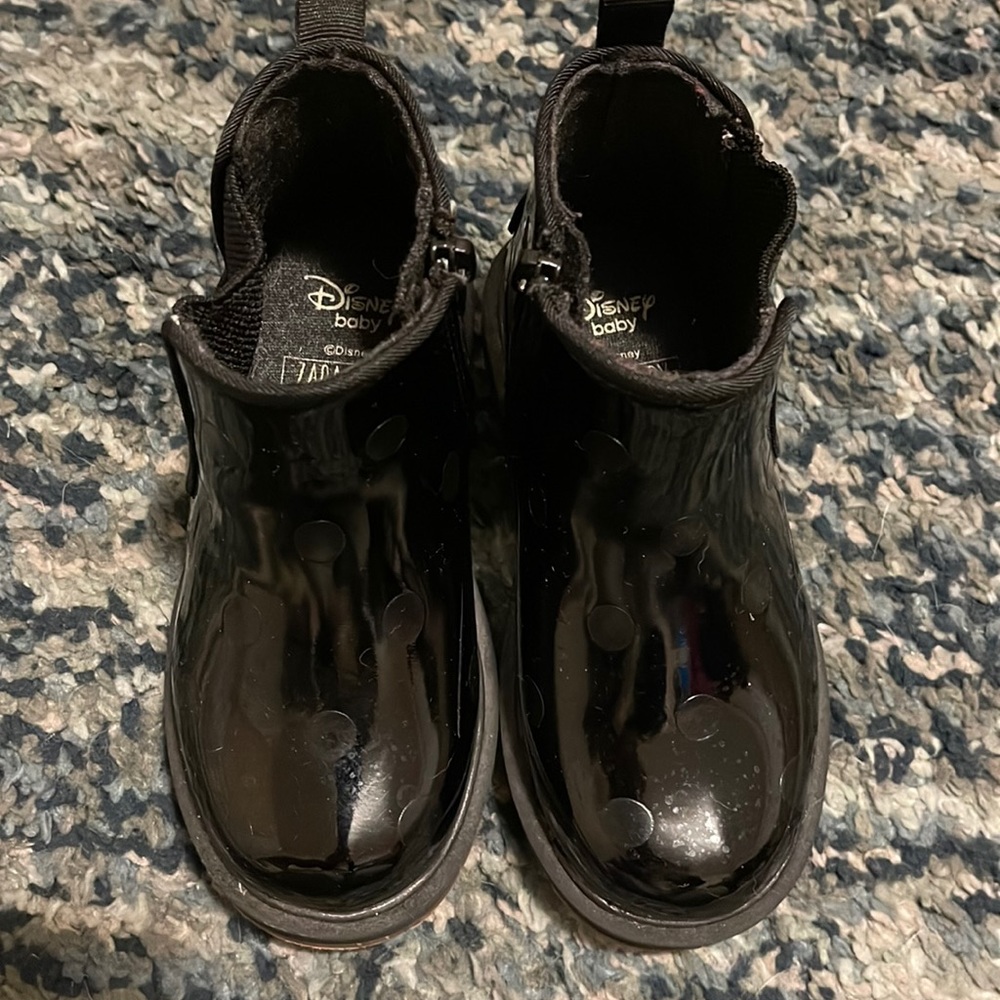 Zara baby Minnie Mouse boots